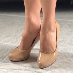 Cole Haan-Chelsea Pump Sandstone Patent